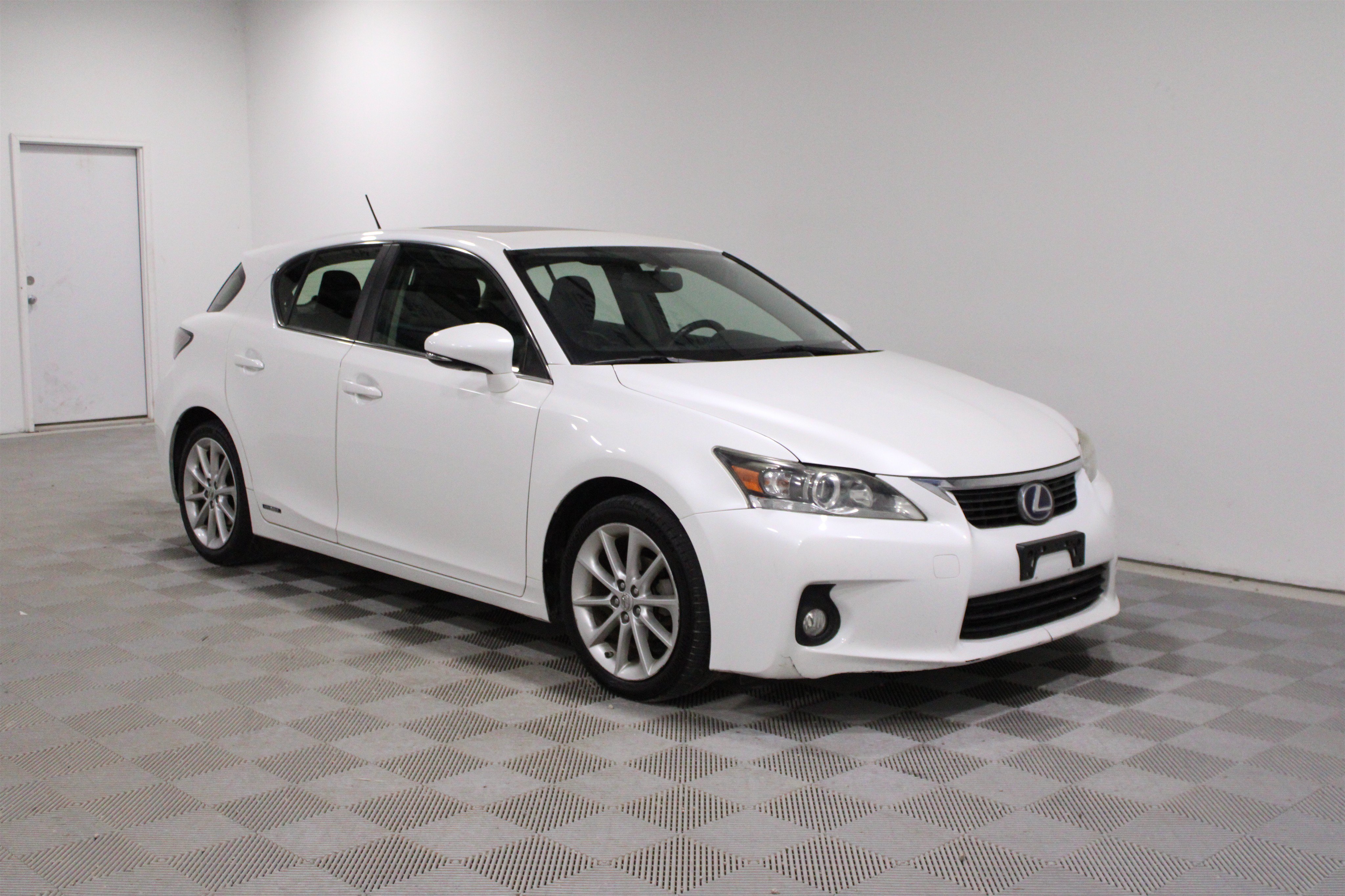 Used 2013 Lexus CT 200h w/ Premium Pkg
