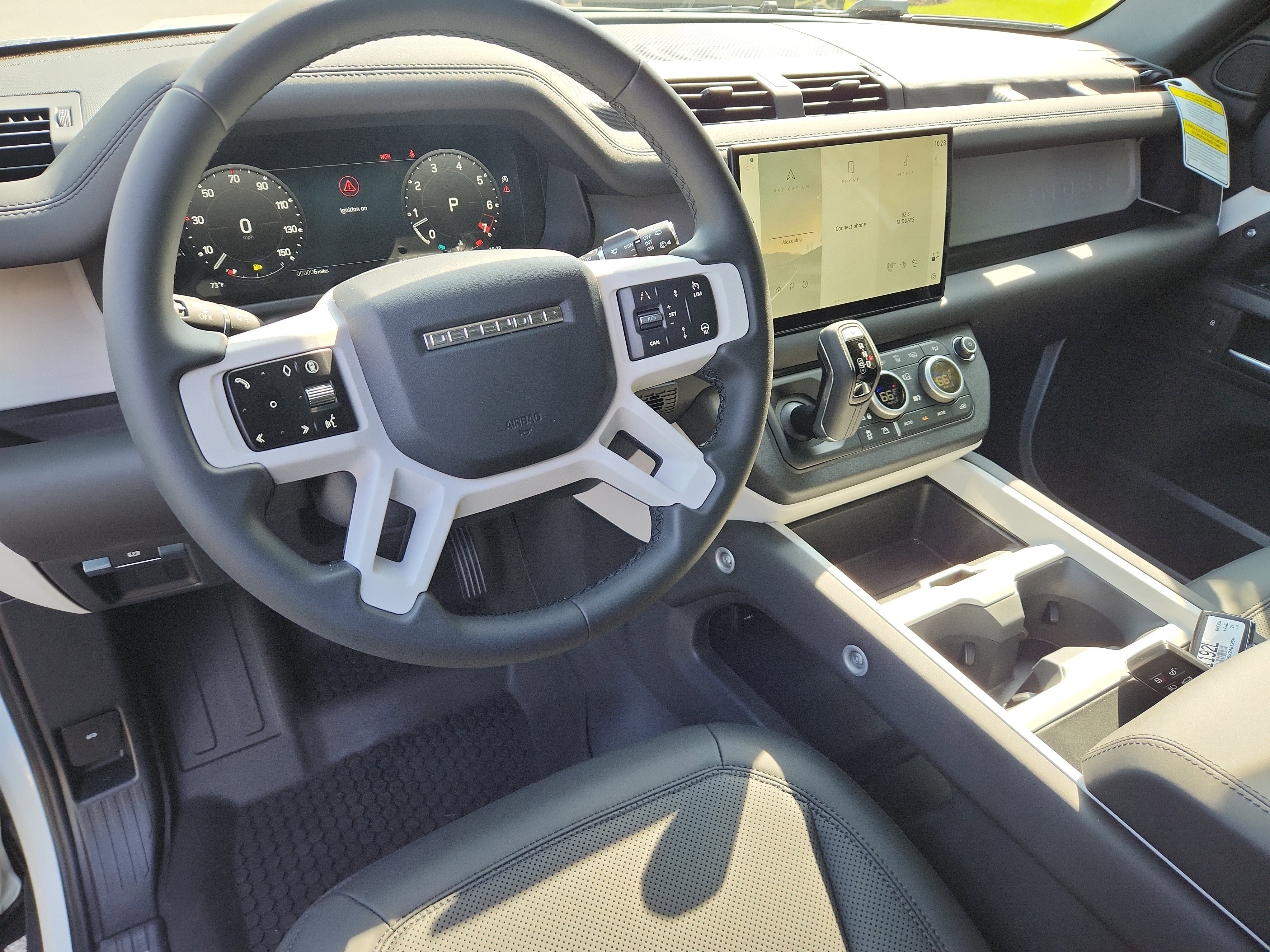 Used 2025 Land Rover Defender 110 S image 14