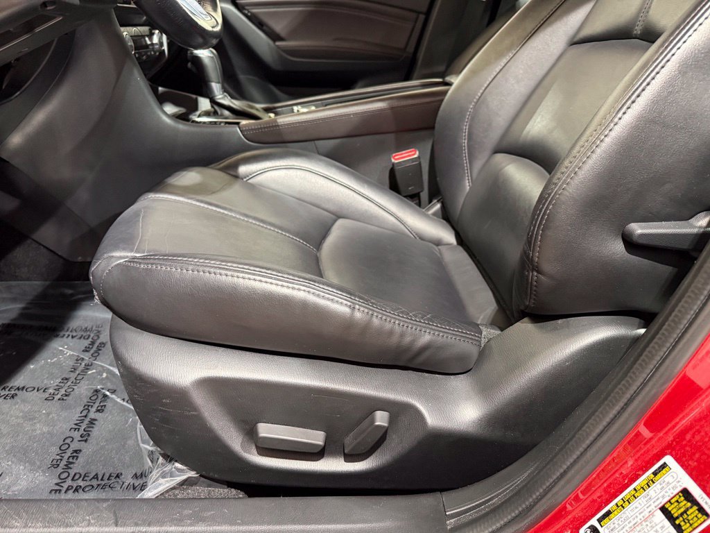 Used 2017 MAZDA MAZDA3 Touring FWD image 13