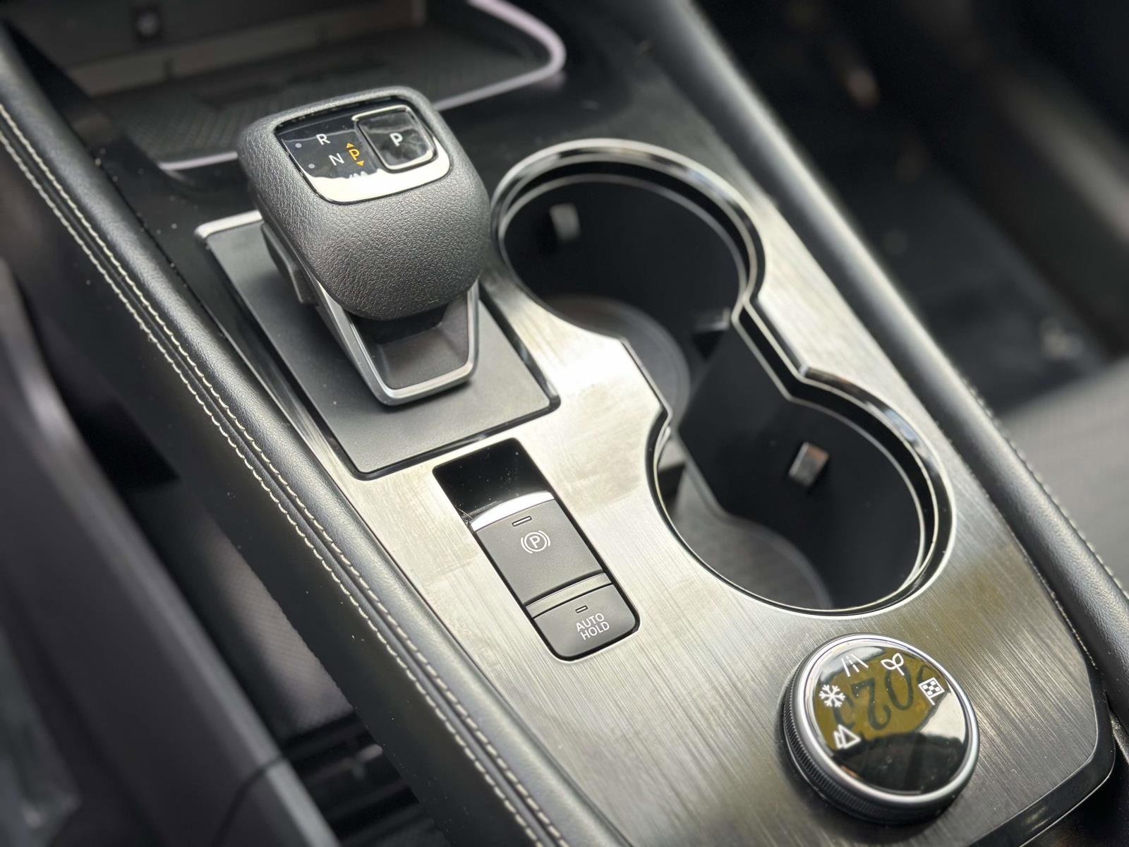 Used 2023 Nissan Rogue Platinum w/ Platinum Premium Package image 13