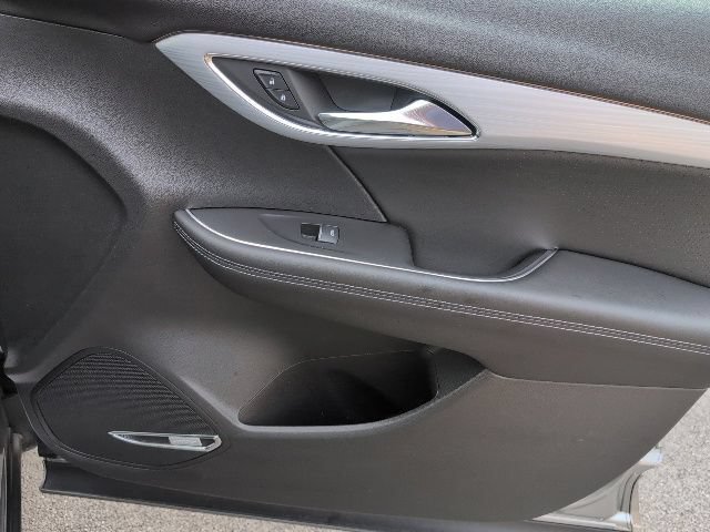Used 2025 Buick Envision Avenir AWD/4WD image 11