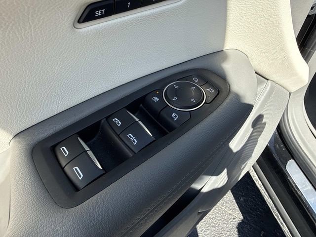 Used 2024 Cadillac XT6 Premium Luxury w/ Technology Package AWD/4WD image 10