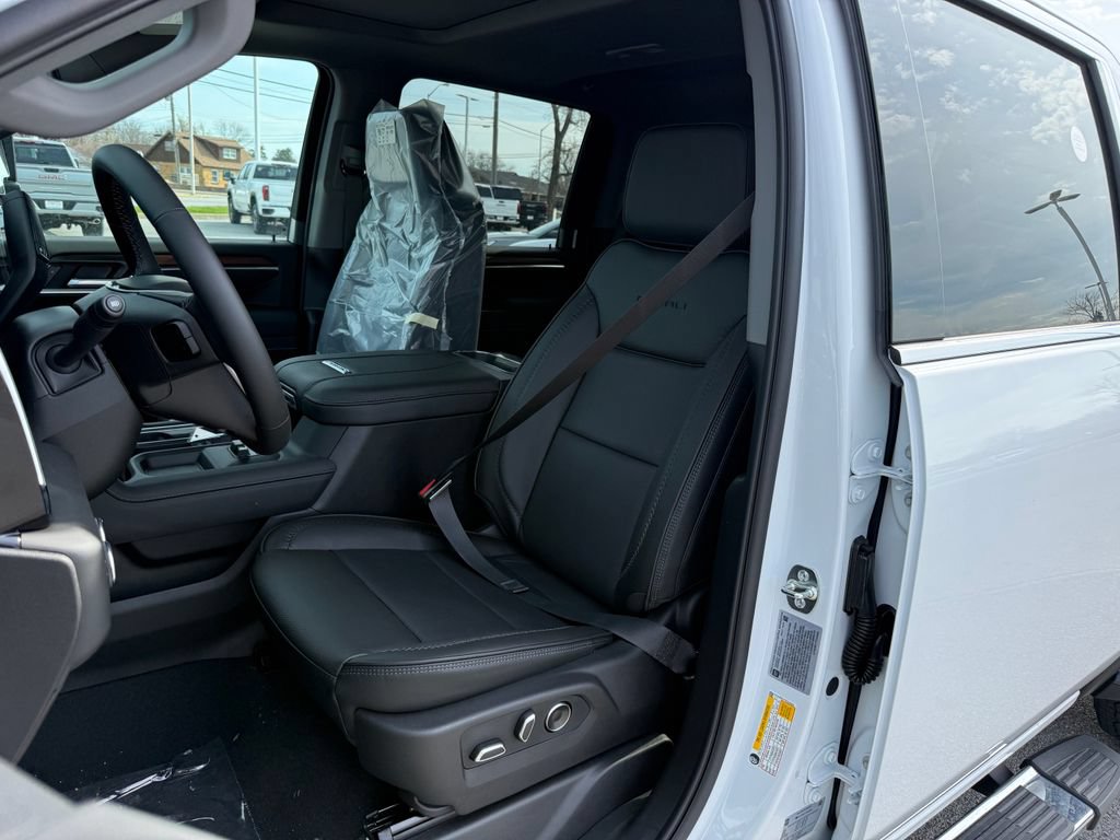 New 2026 GMC Sierra 2500 Denali AWD/4WD image 16