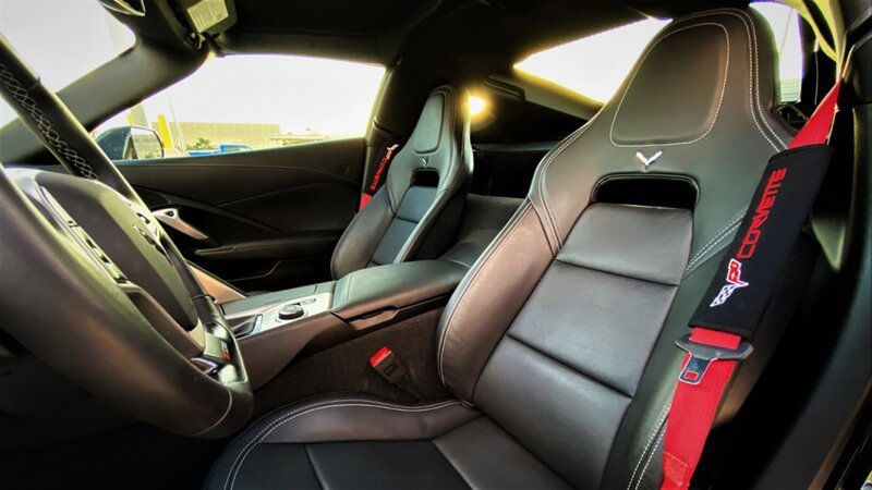 Used 2019 Chevrolet Corvette Z06 RWD image 11