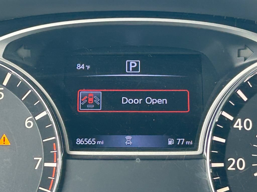 Used 2018 Nissan Pathfinder SV FWD image 22