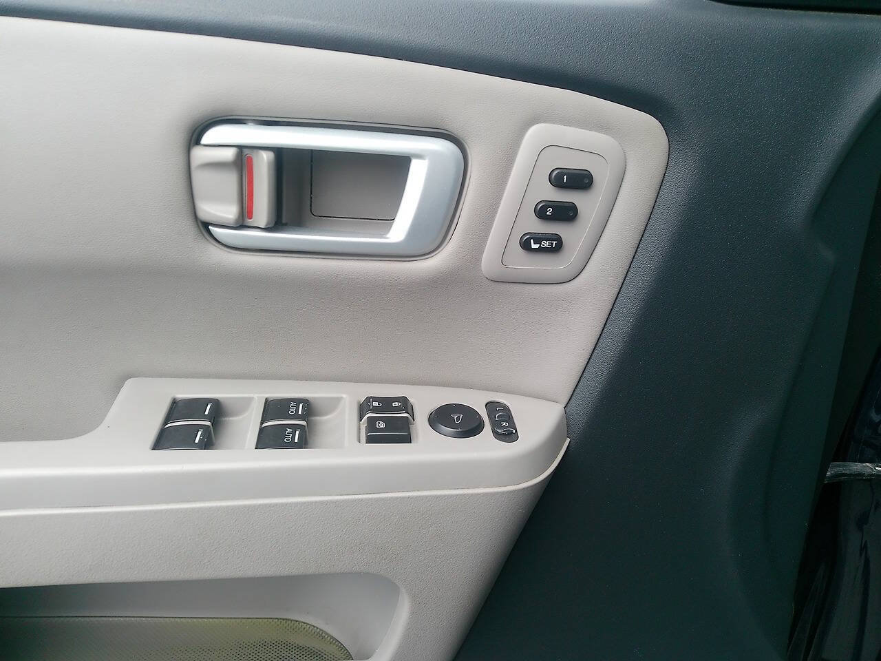 Used 2012 Honda Pilot Touring image 15