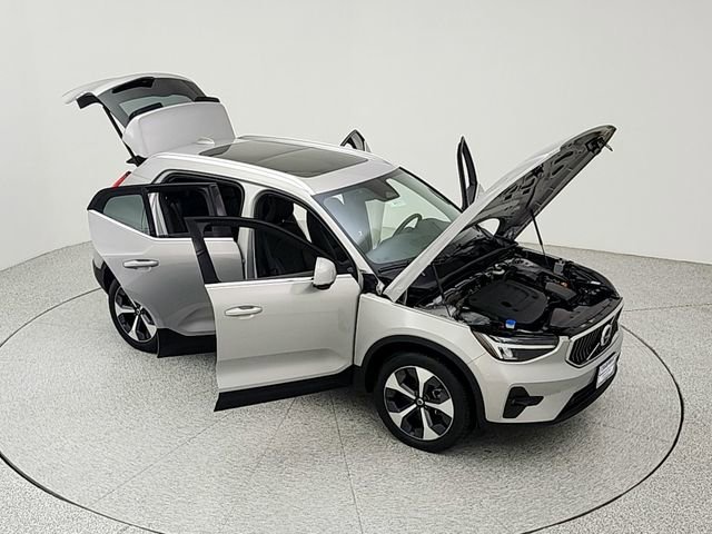 Certified 2023 Volvo XC40 B5 Plus w/ Protection Package Premier AWD/4WD image 36
