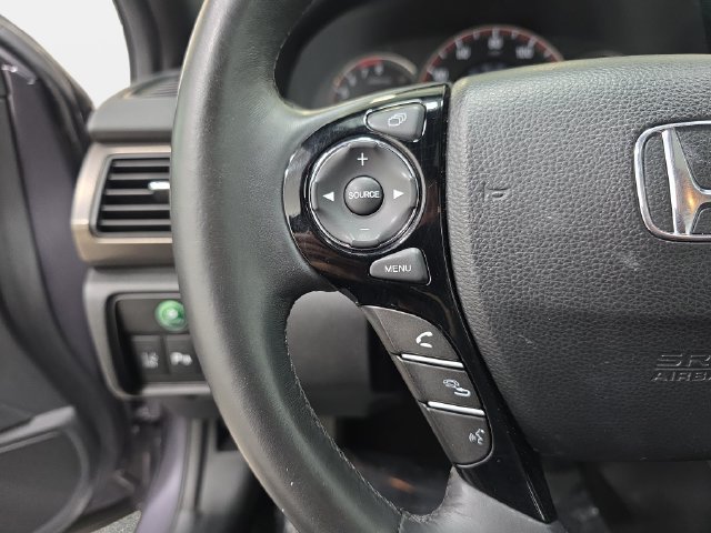Used 2017 Honda Accord Touring image 17