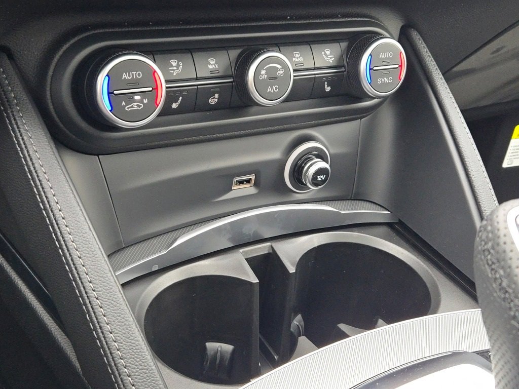 New 2025 Alfa Romeo Stelvio Sprint w/ Veloce Package image 28