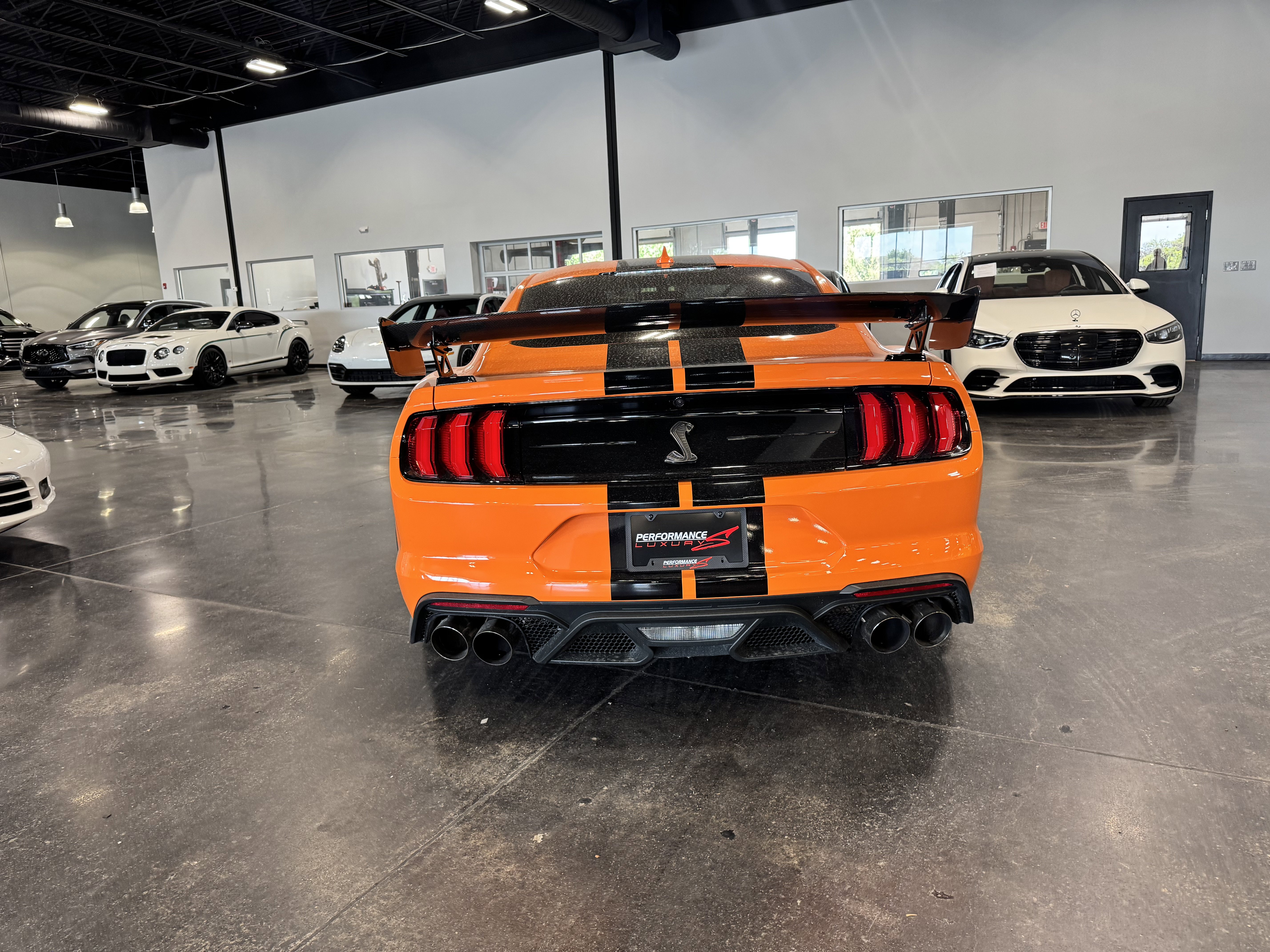 Used 2021 Ford Mustang Shelby GT500 w/ Carbon Fiber Track Pack RWD image 20