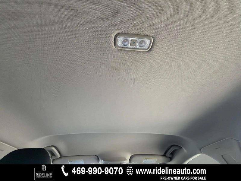 Used 2020 Ford Fusion SE FWD image 21