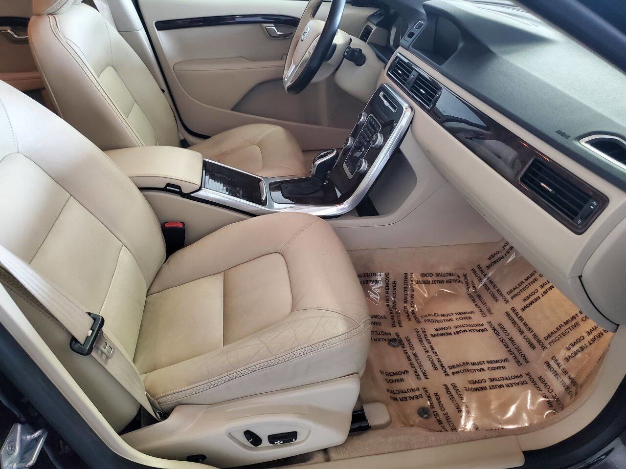 Used 2016 Volvo XC70 T5 Platinum w/ Climate Package image 15