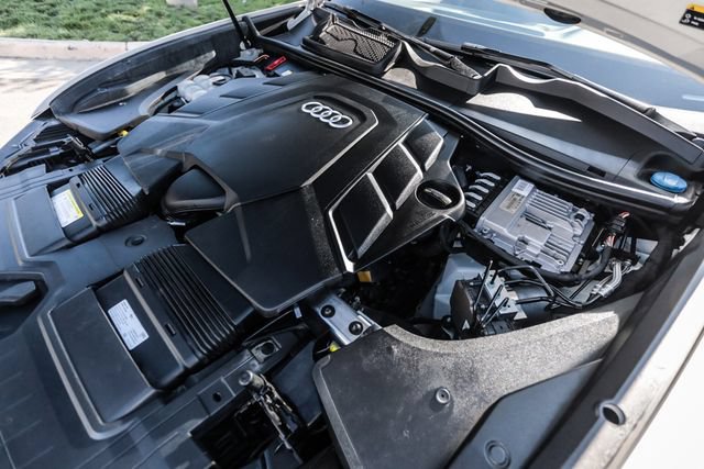 Used 2019 Audi Q8 Premium w/ Convenience Package AWD/4WD image 73