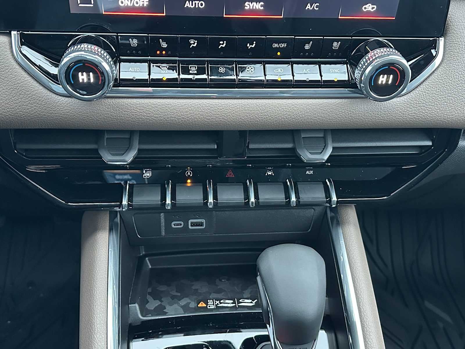 New 2026 GMC Canyon Denali image 27