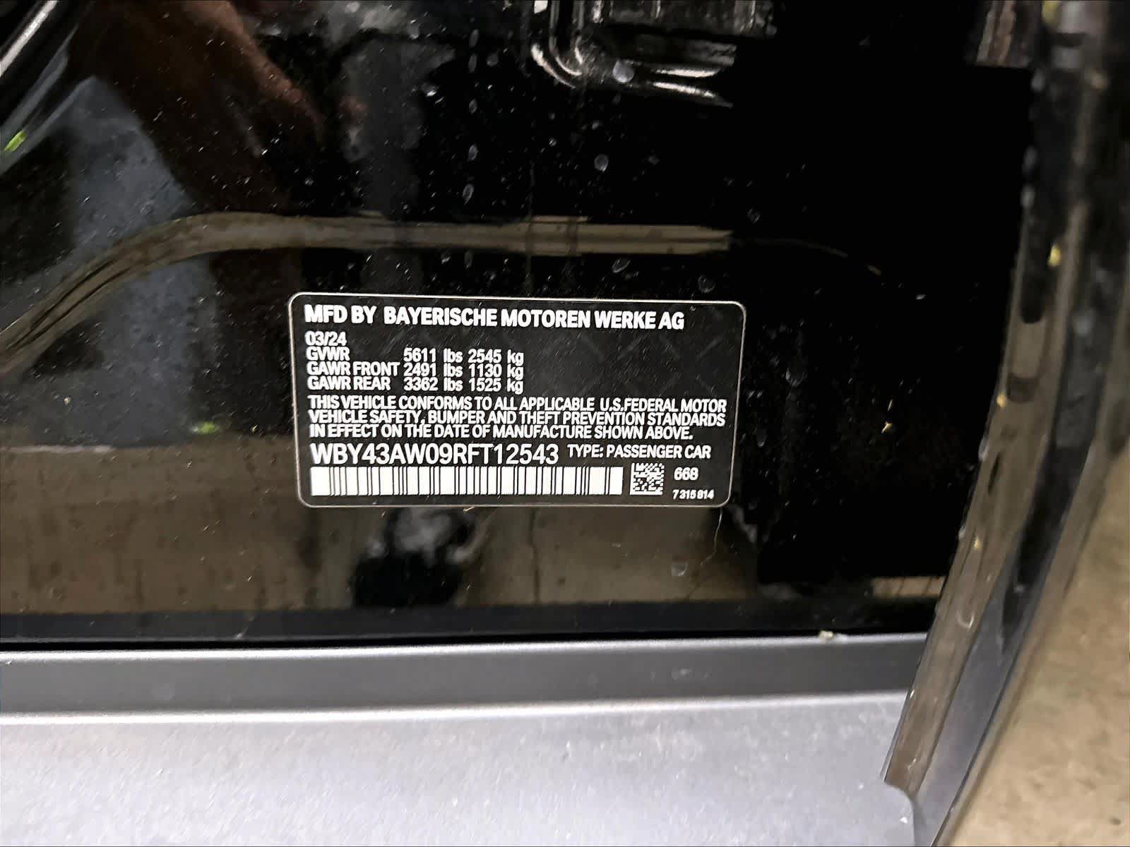 Used 2024 BMW i4 eDrive35 w/ Premium Package RWD image 33