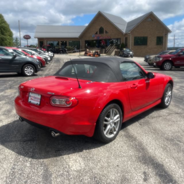 Used 2011 MAZDA MX-5 Miata Sport w/ Convenience Pkg RWD image 3