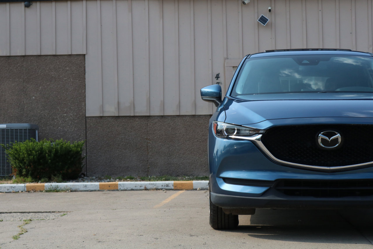 Used 2020 MAZDA CX-5 Touring image 3