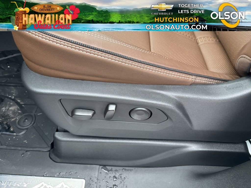 New 2026 Chevrolet Suburban High Country image 10