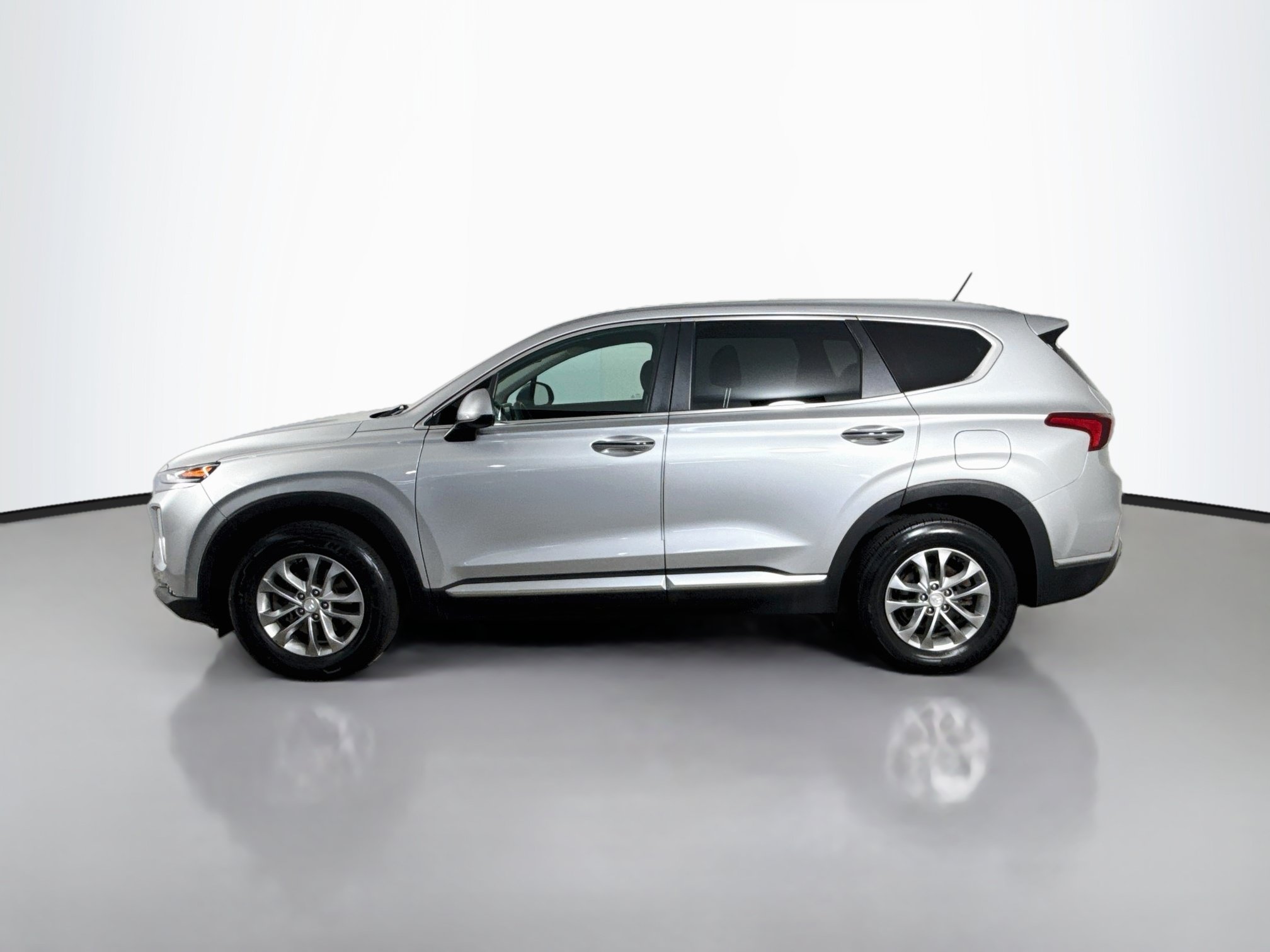 Used 2020 Hyundai Santa Fe SE AWD/4WD image 6