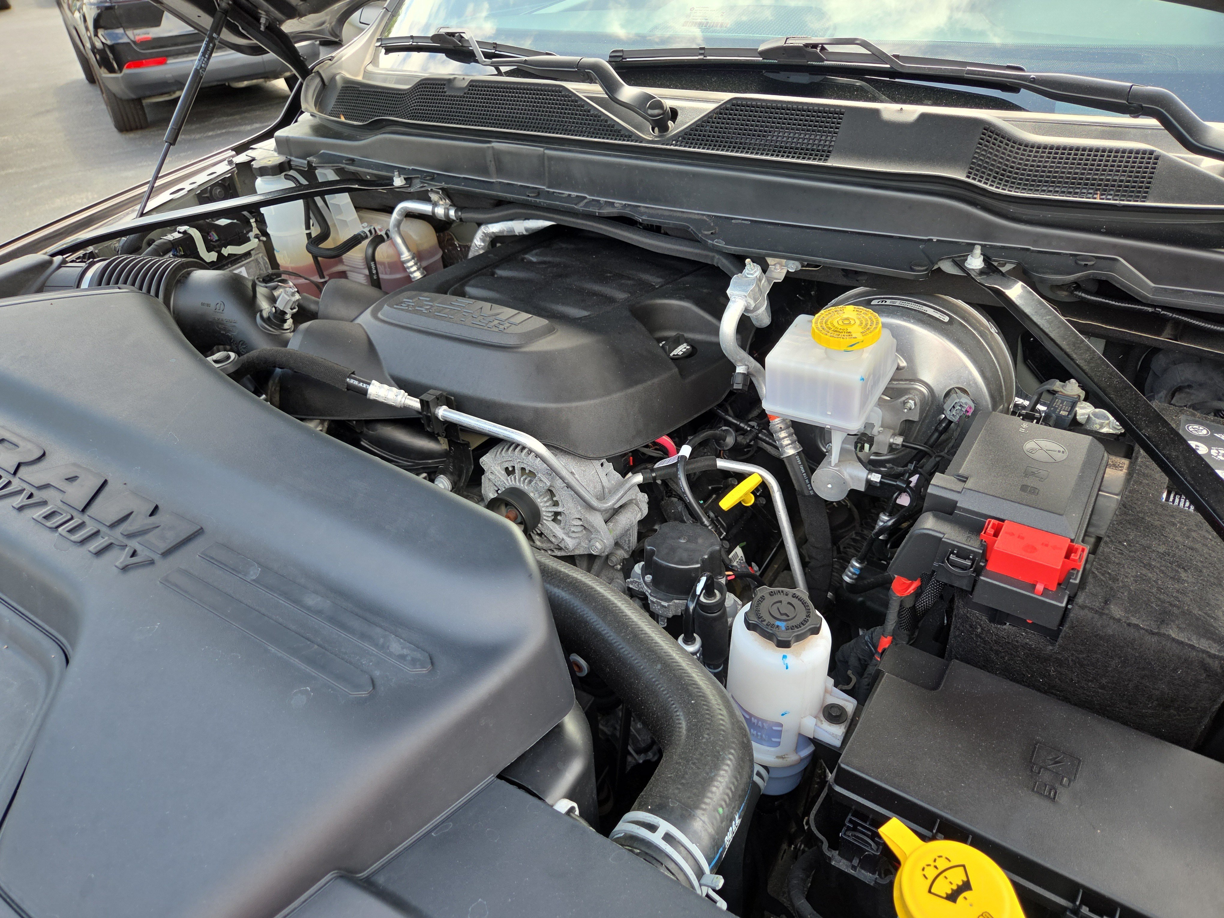 Certified 2025 RAM 2500 Big Horn AWD/4WD image 32