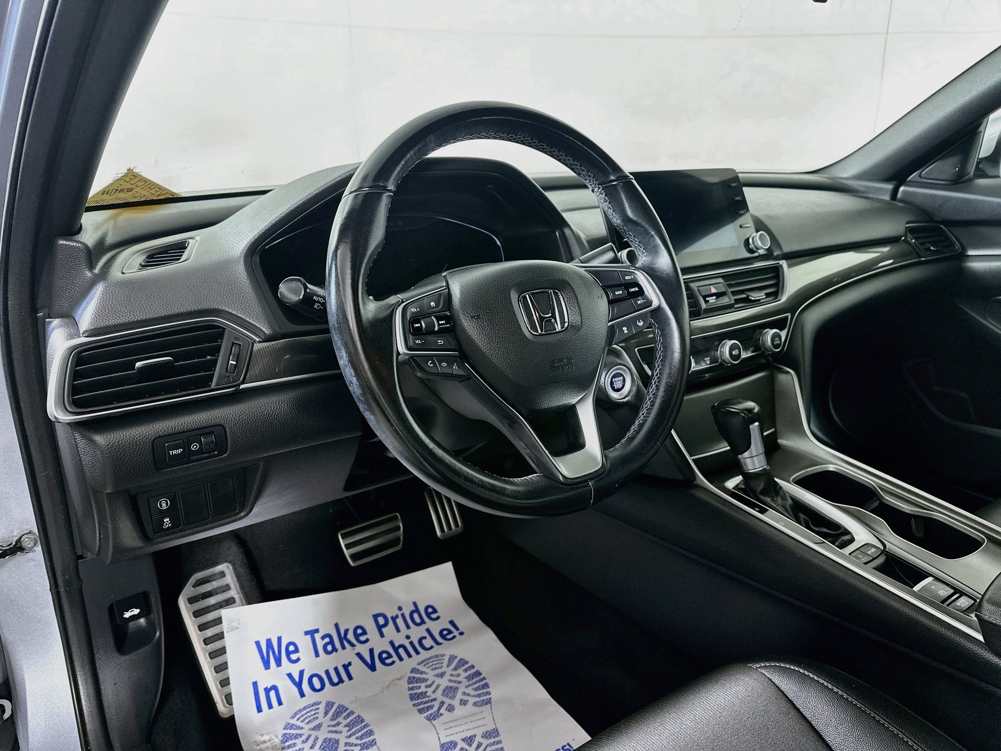 Used 2019 Honda Accord Sport image 9