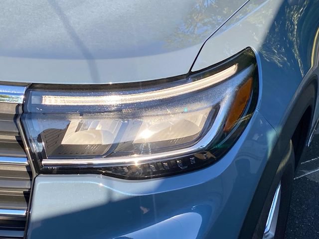 Used 2025 Ford Explorer Active RWD image 5