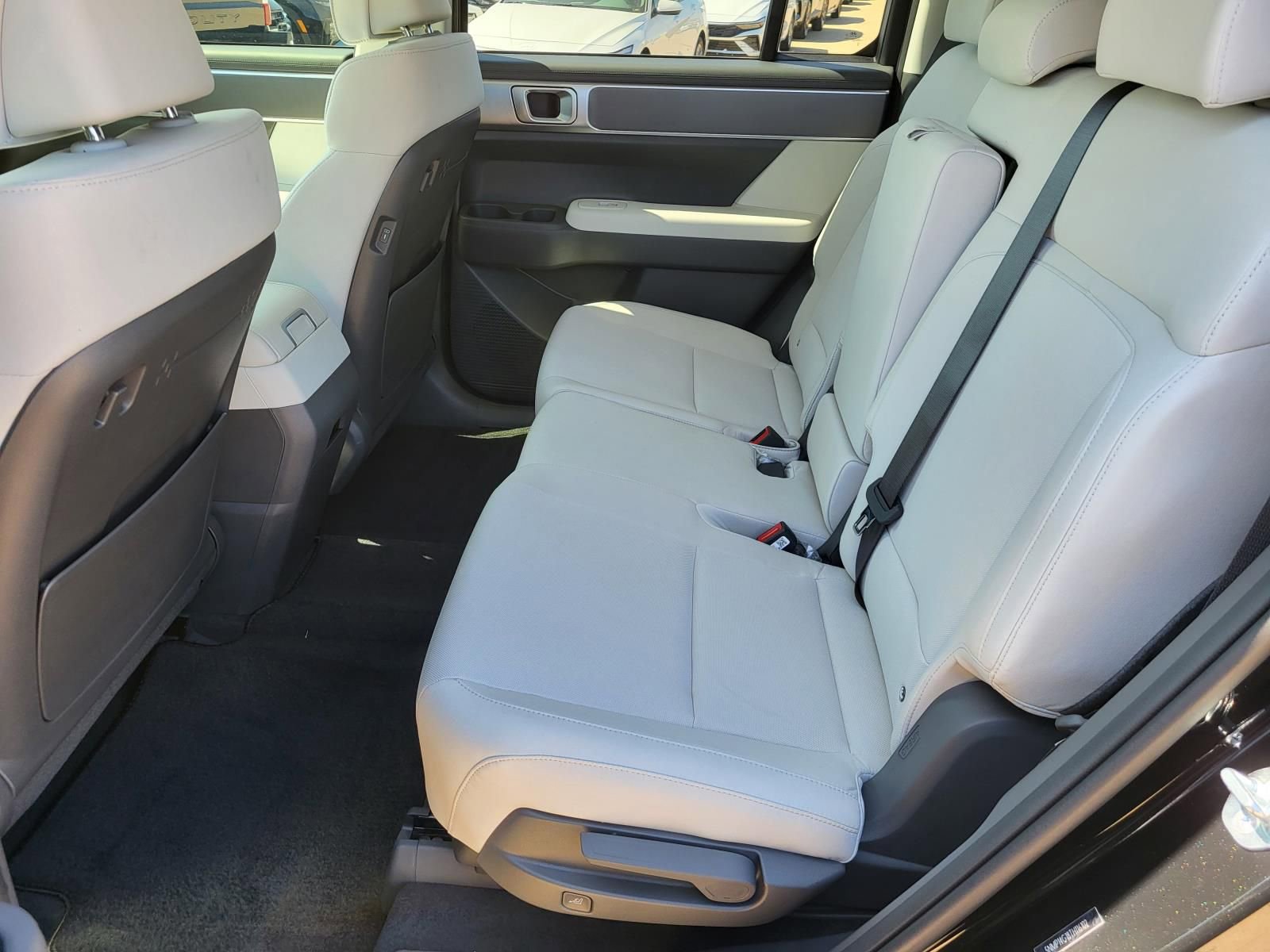 New 2026 Hyundai Santa Fe SE FWD image 12