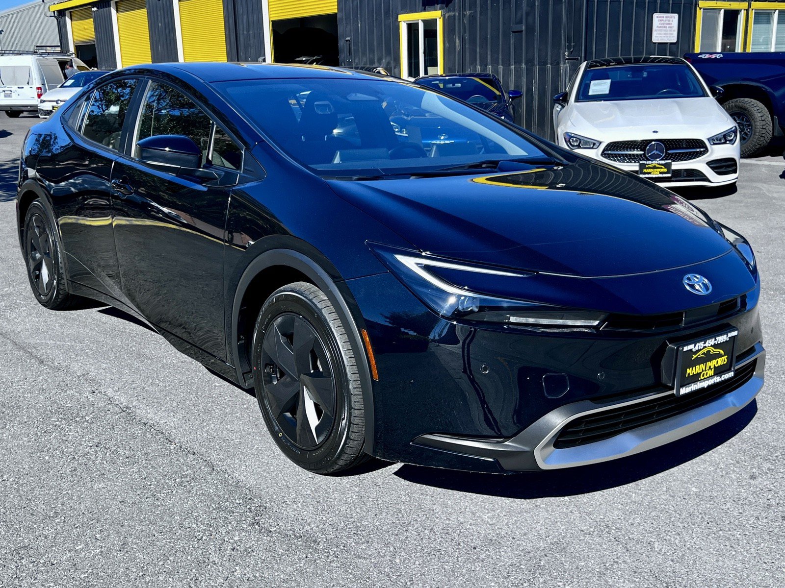 Used 2023 Toyota Prius Prime FWD image 4