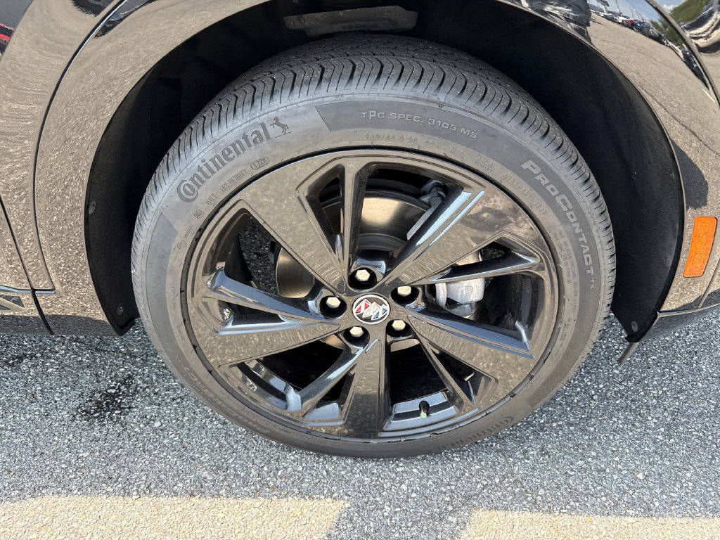 Used 2023 Buick Envision Preferred FWD image 12