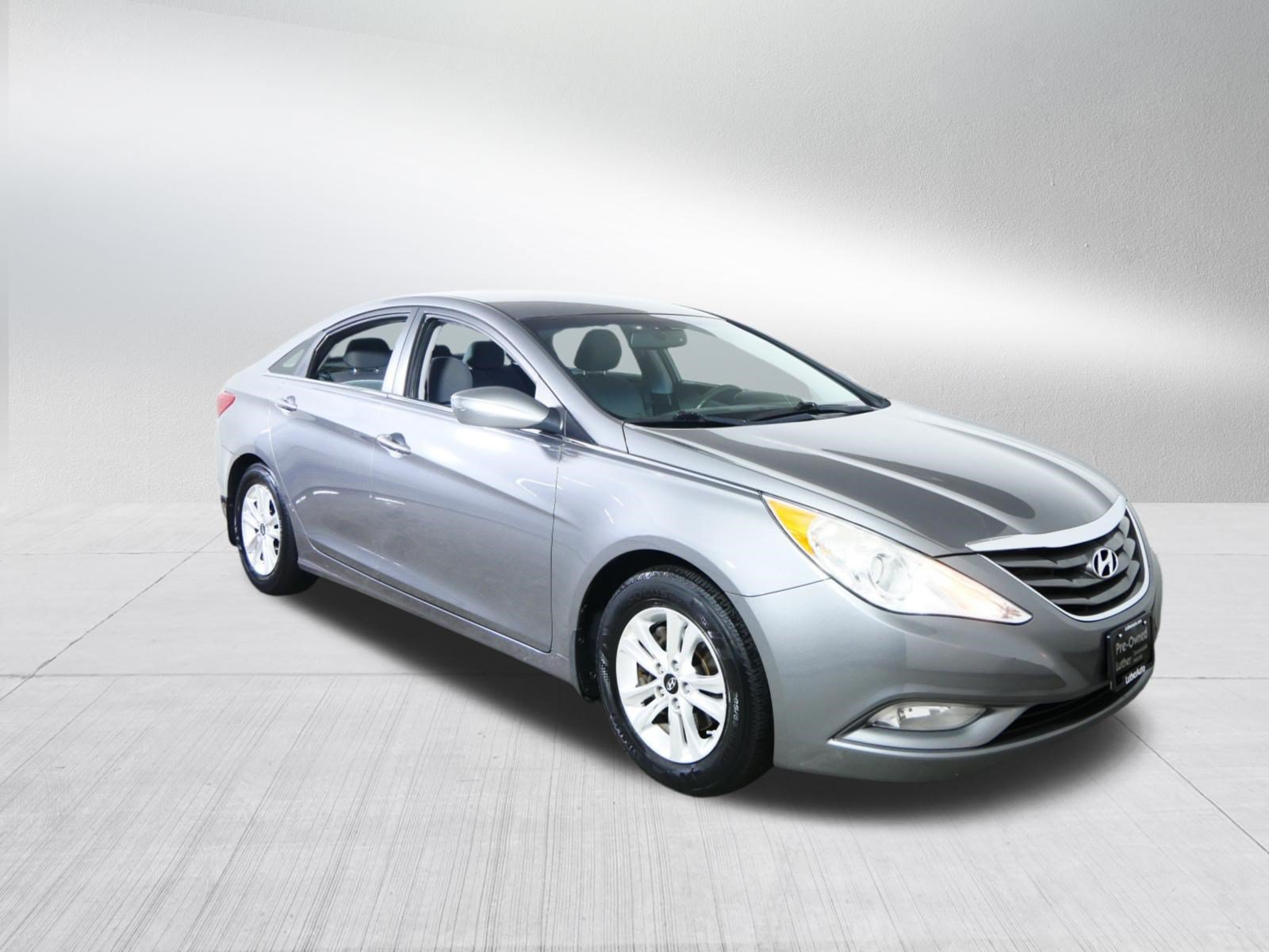 Used 2013 Hyundai Sonata GLS w/ Popular Equipment Pkg FWD image 1