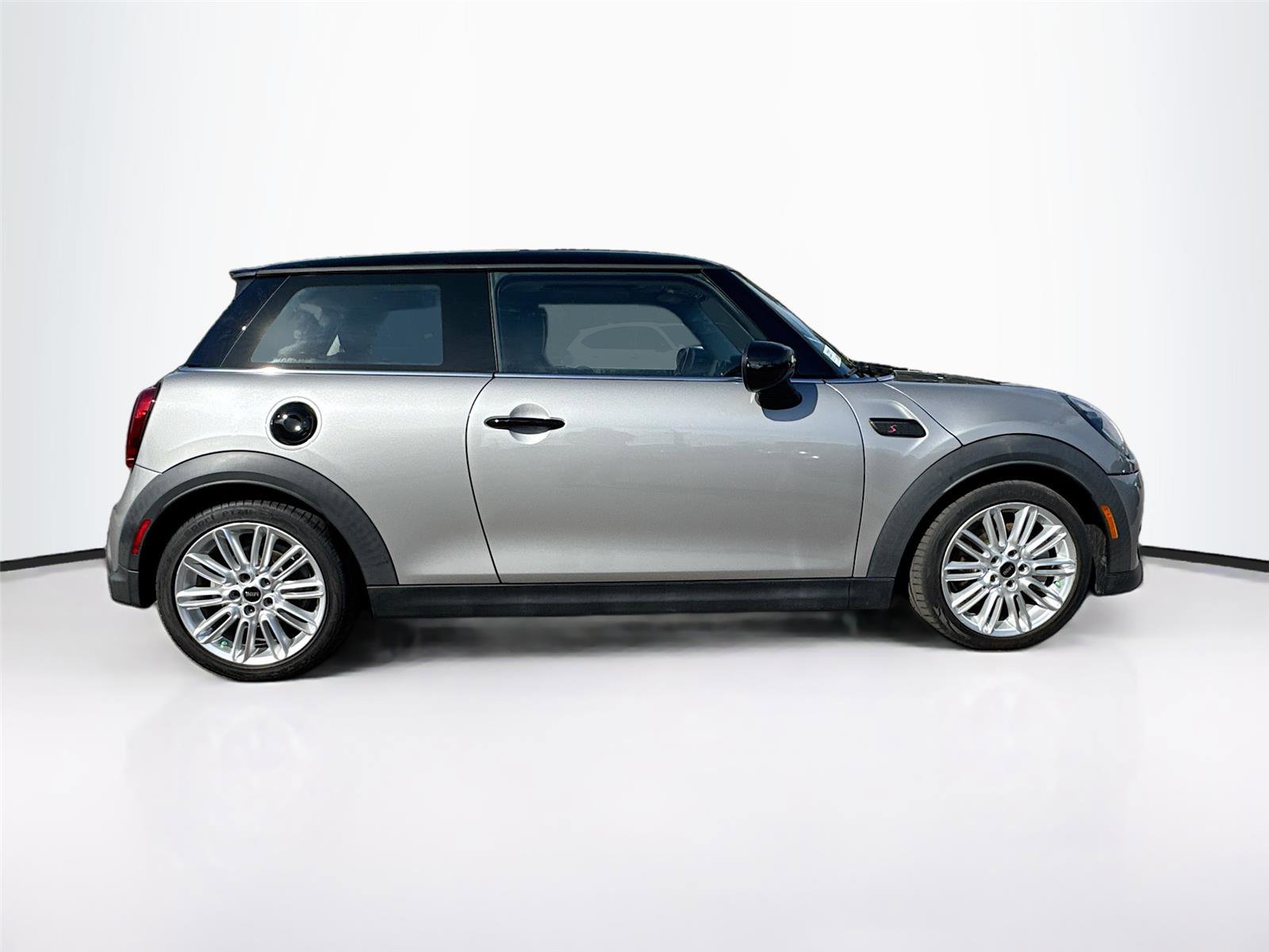 Used 2024 MINI Cooper S image 8