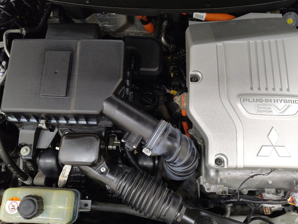 Used 2020 Mitsubishi Outlander SEL image 30