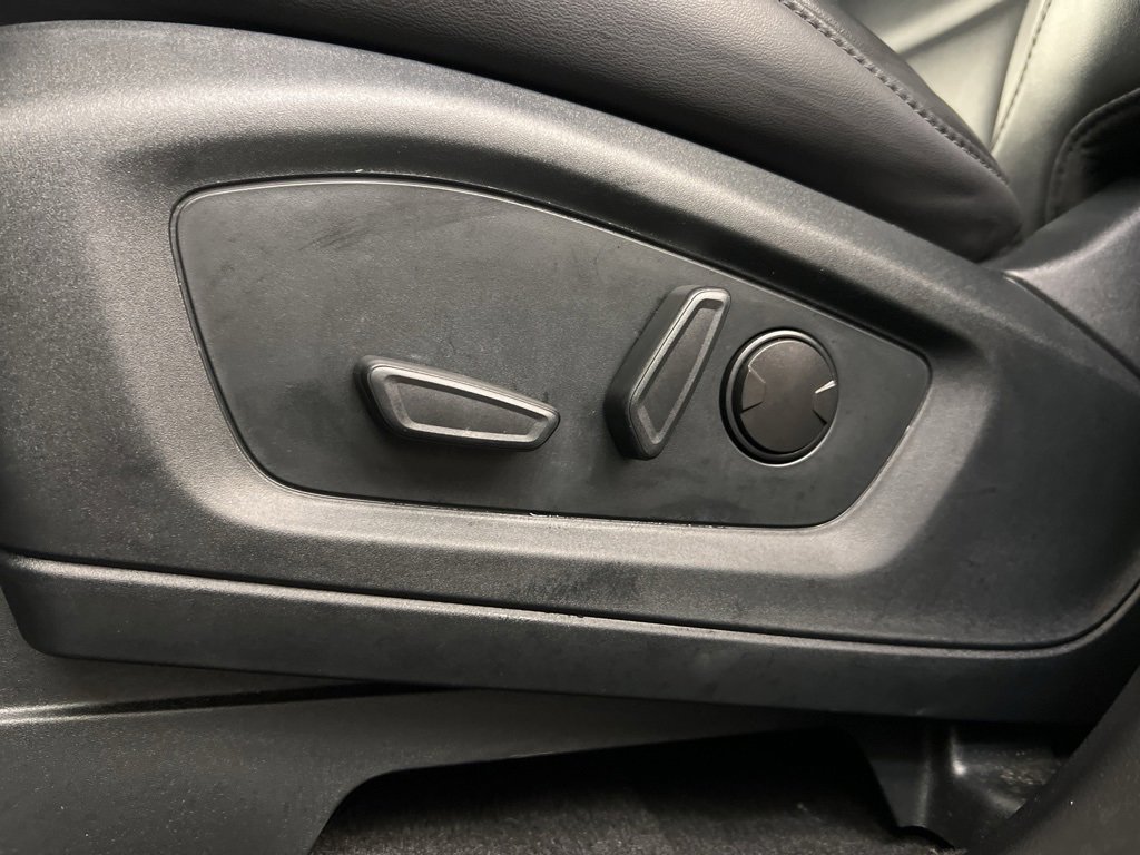 Certified 2023 Ford Explorer XLT w/ Equipment Group 202A image 26