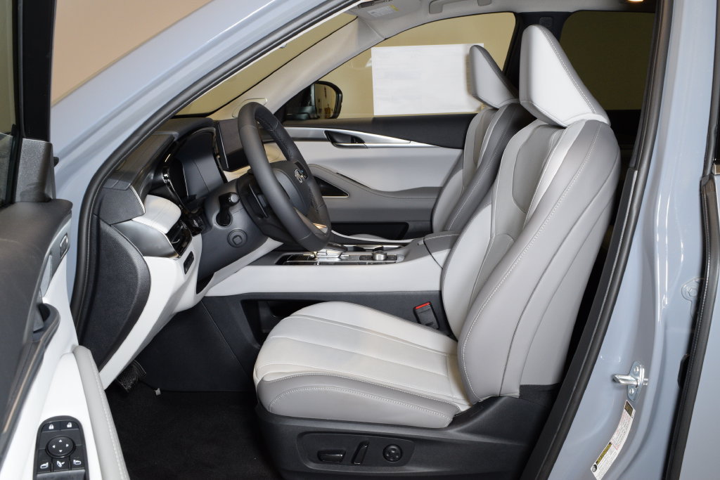 New 2027 INFINITI QX60 Luxe w/ Cargo Package AWD/4WD image 10