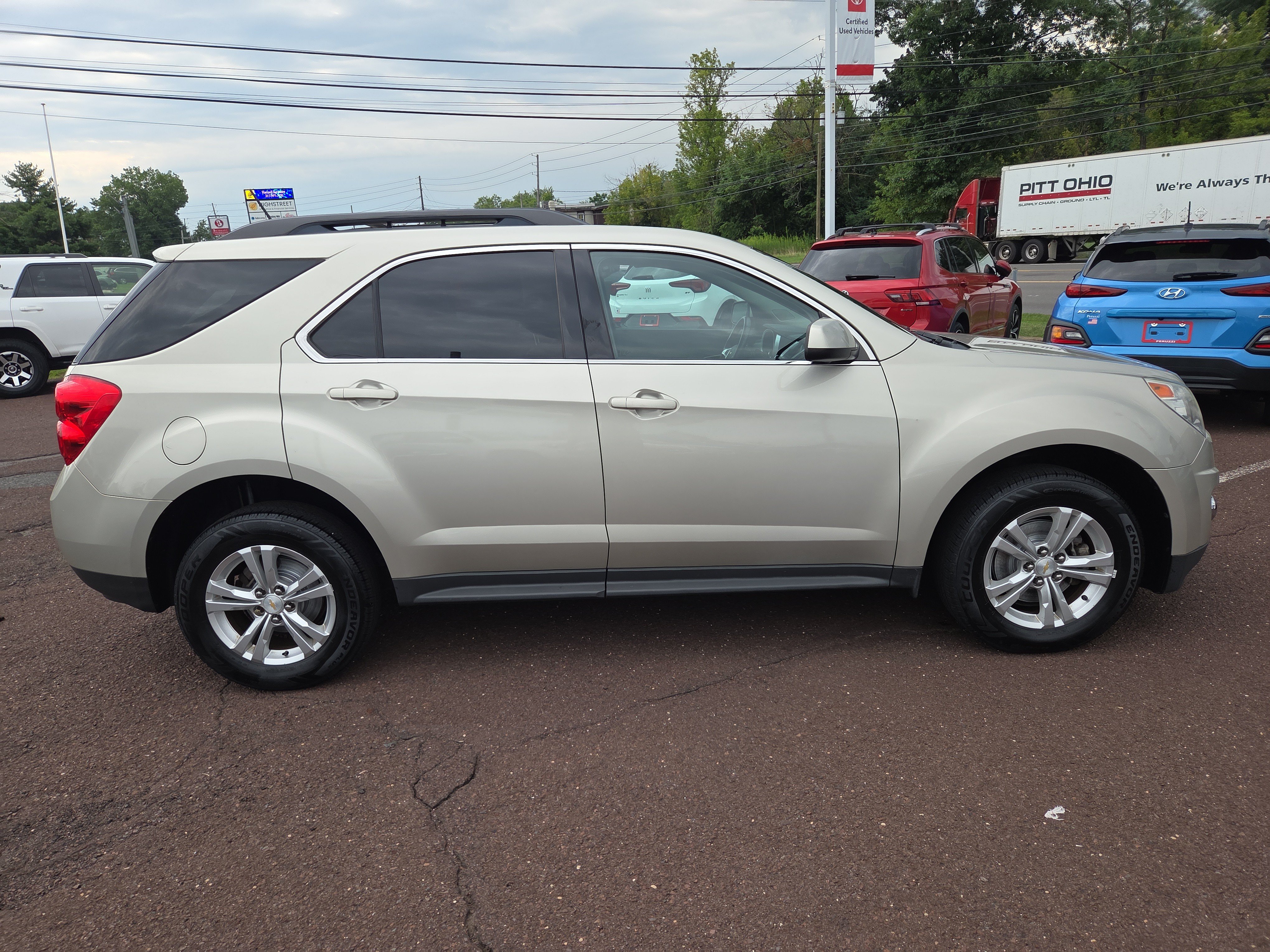 Used 2015 Chevrolet Equinox LT AWD/4WD image 2