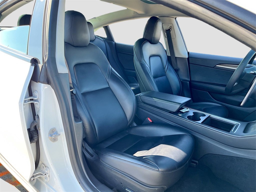 Used 2021 Tesla Model 3 Standard Range Plus image 26