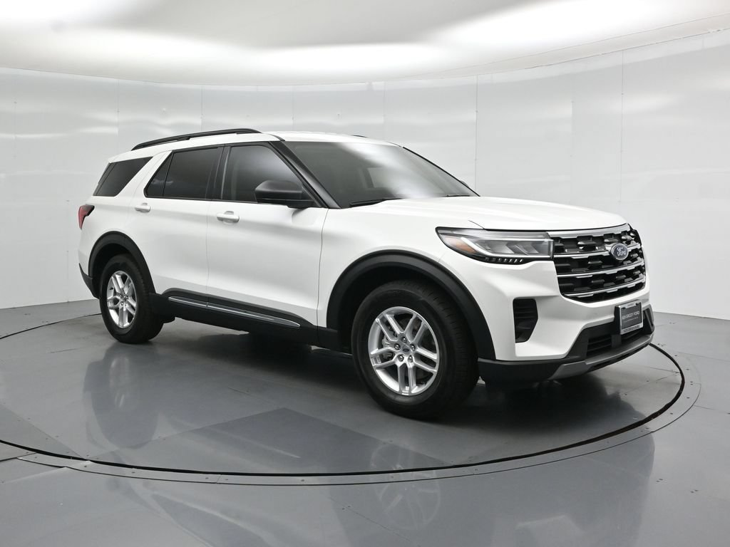 Certified 2025 Ford Explorer Active RWD image 57