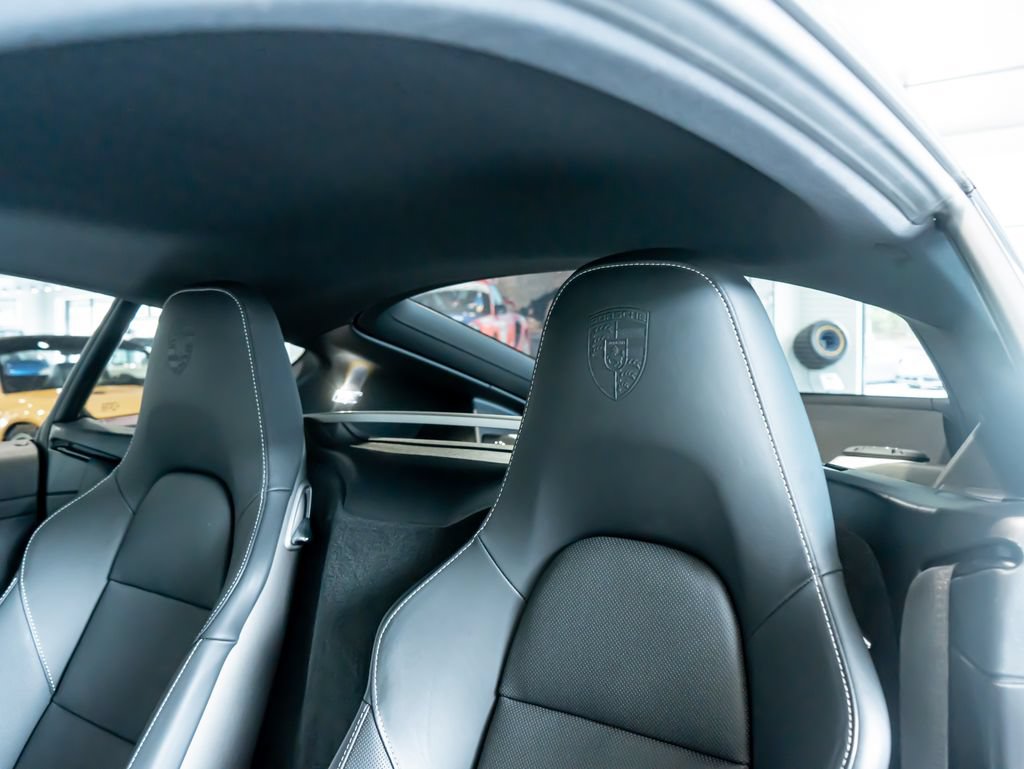 Certified 2025 Porsche 718 Cayman RWD image 15