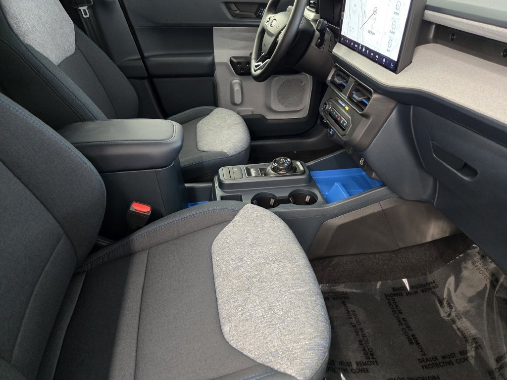 New 2026 Ford Maverick XLT w/ XLT Luxury Package FWD image 13