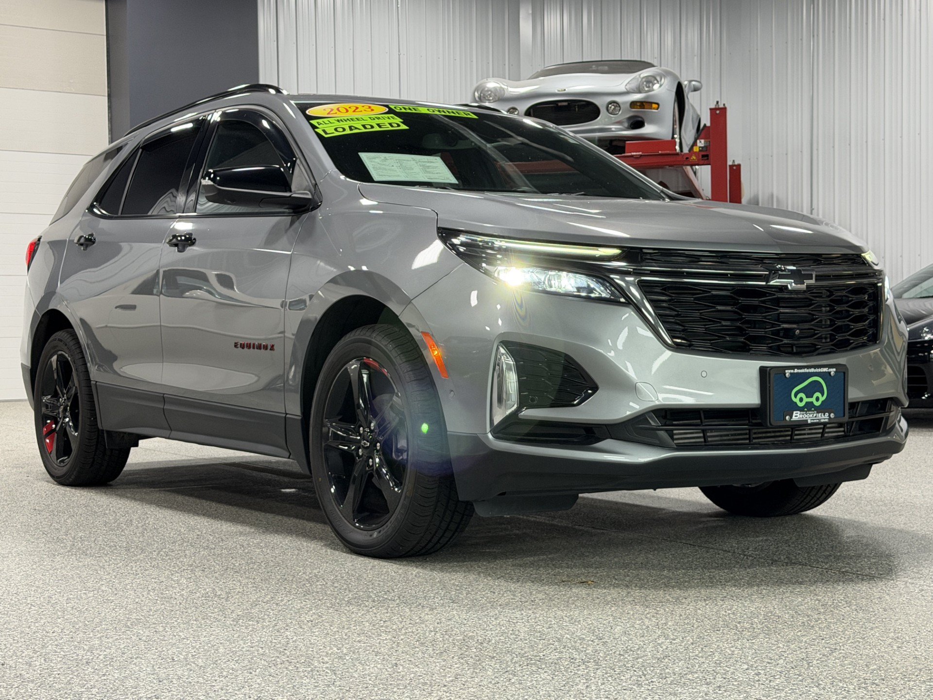 Used 2023 Chevrolet Equinox Premier AWD/4WD image 5