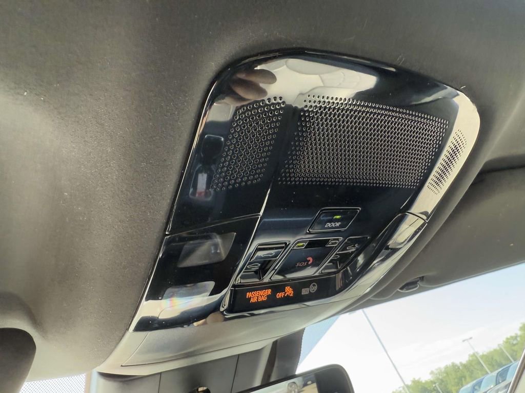 Used 2023 Lexus RX 350 Premium image 27