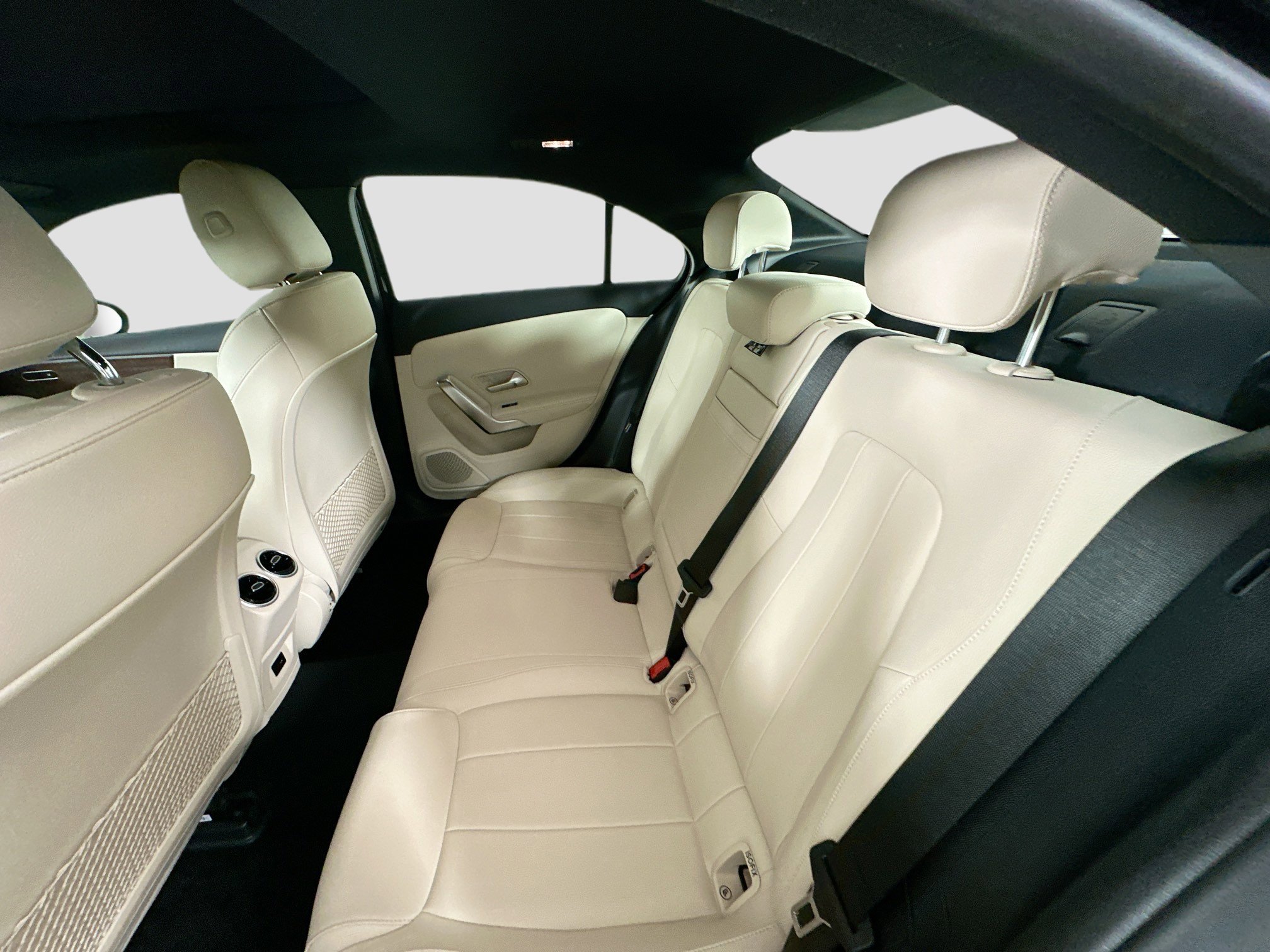 Certified 2022 Mercedes-Benz A 220 4MATIC image 31