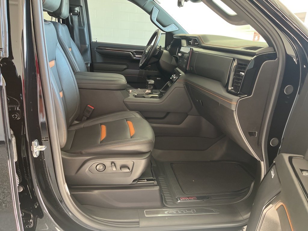 Used 2024 GMC Sierra 1500 AT4 w/ Technology Package image 37