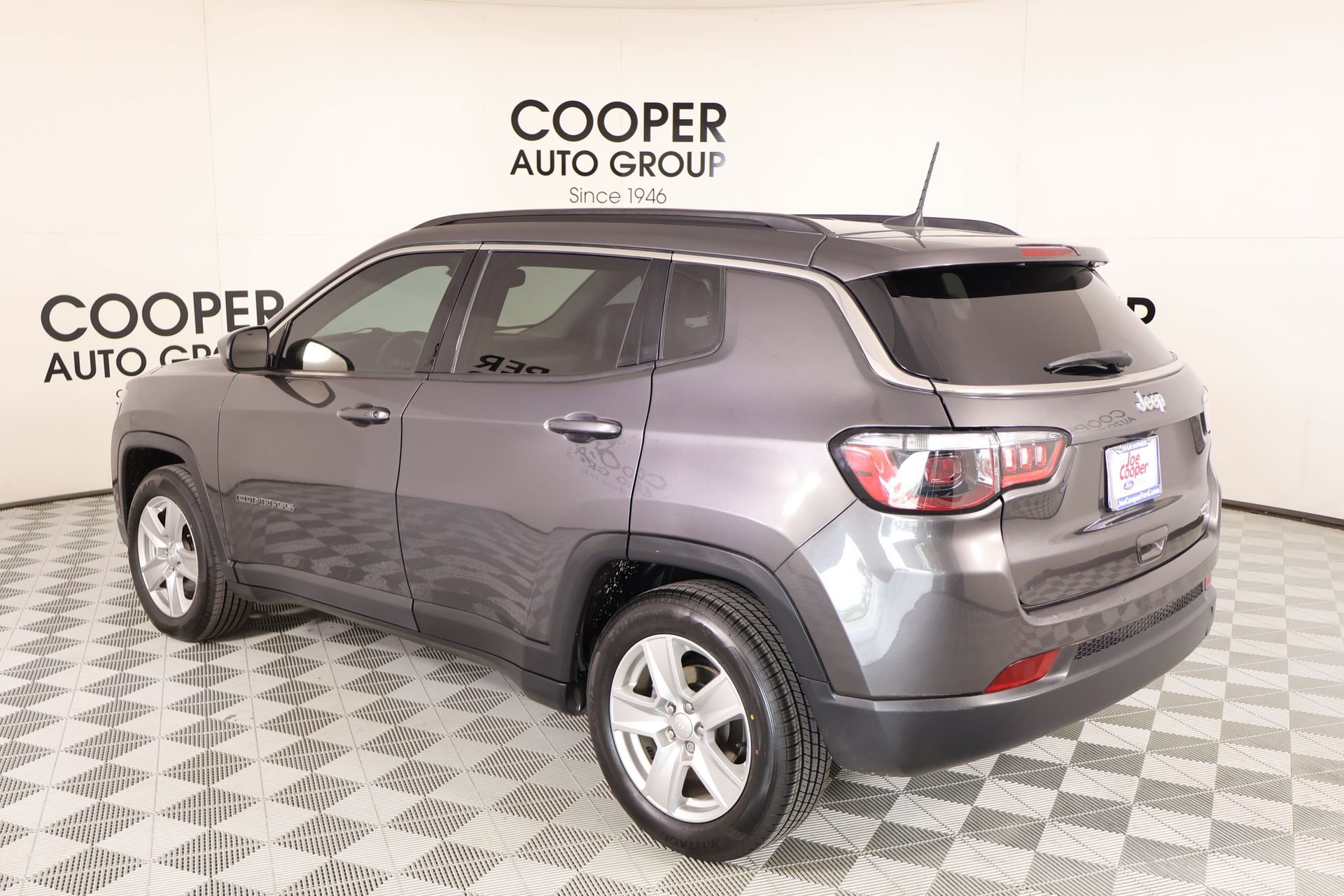 Used 2022 Jeep Compass Latitude w/ Convenience Group FWD image 21