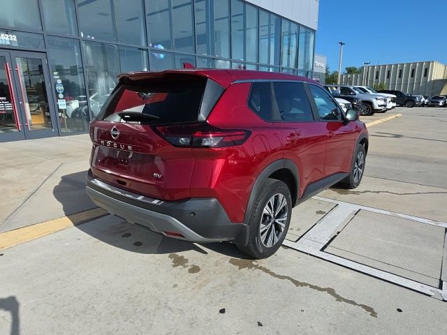 Used 2023 Nissan Rogue SV image 4
