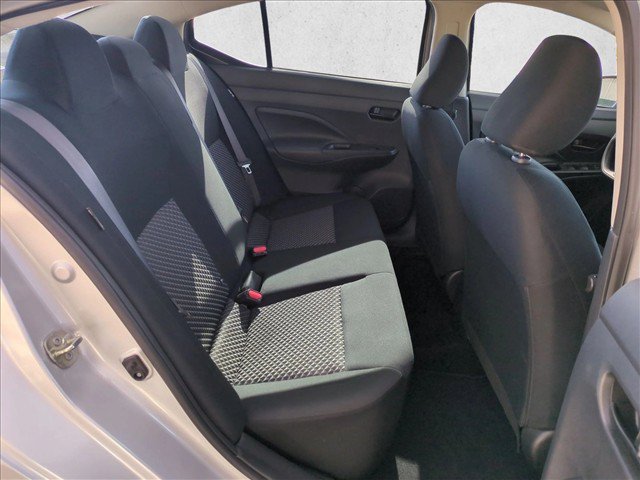 Used 2022 Nissan Versa S FWD image 18