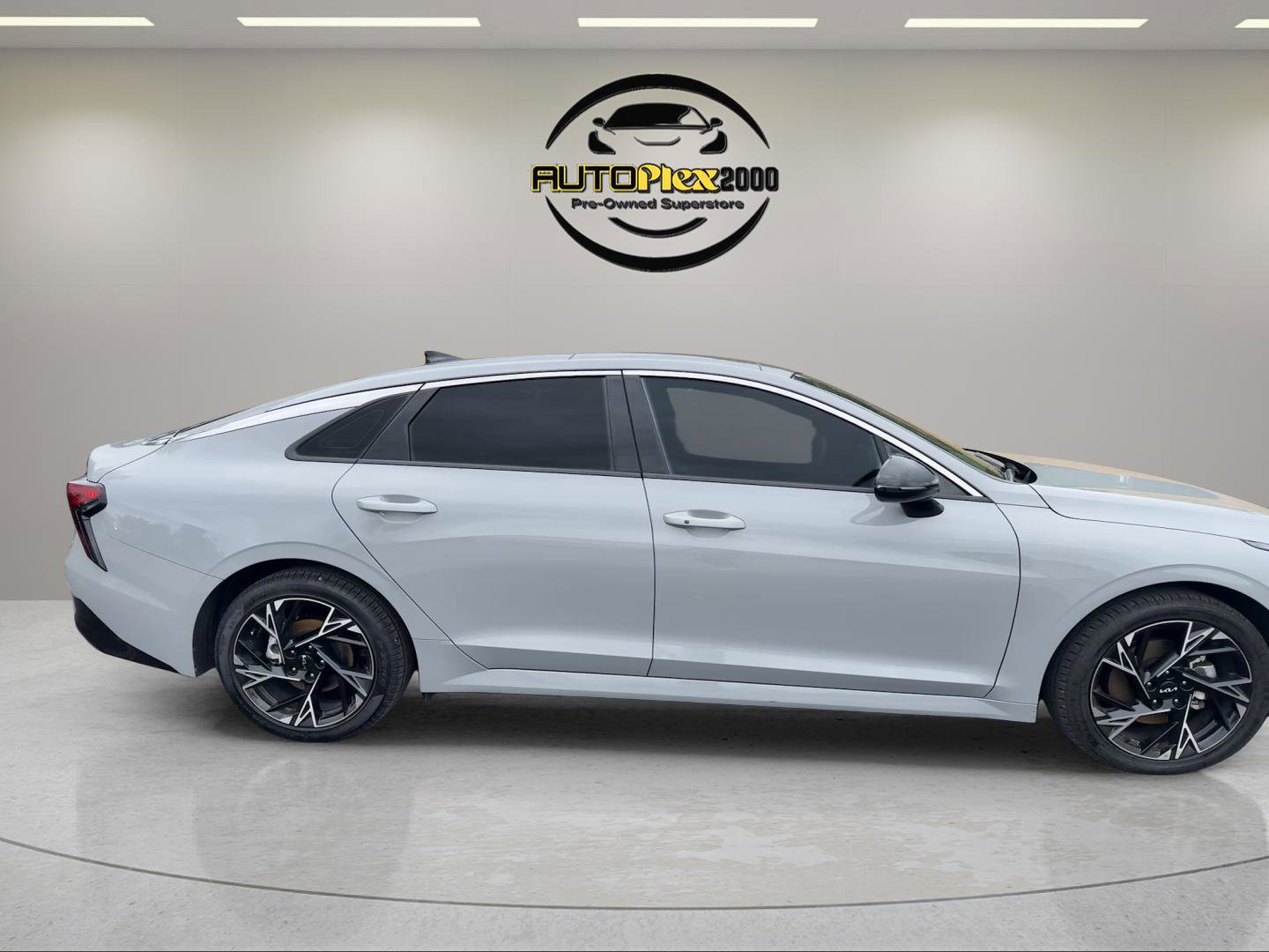 Used 2025 Kia K5 GT-Line w/ GT-Line Premium Package FWD image 8