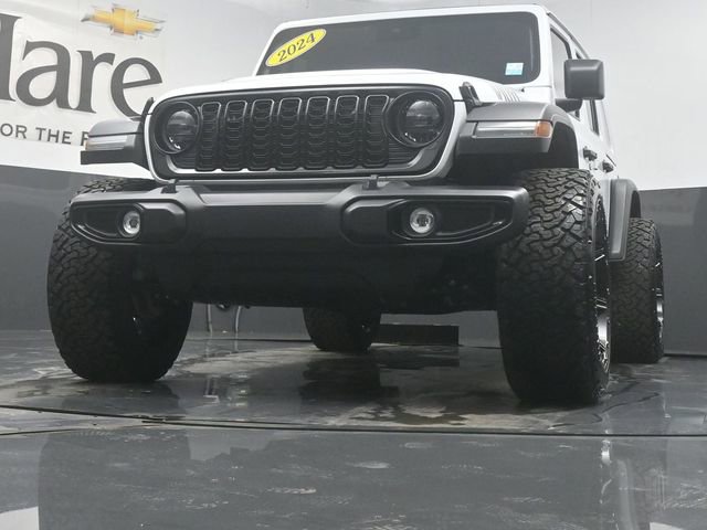 Used 2024 Jeep Wrangler Willys image 4