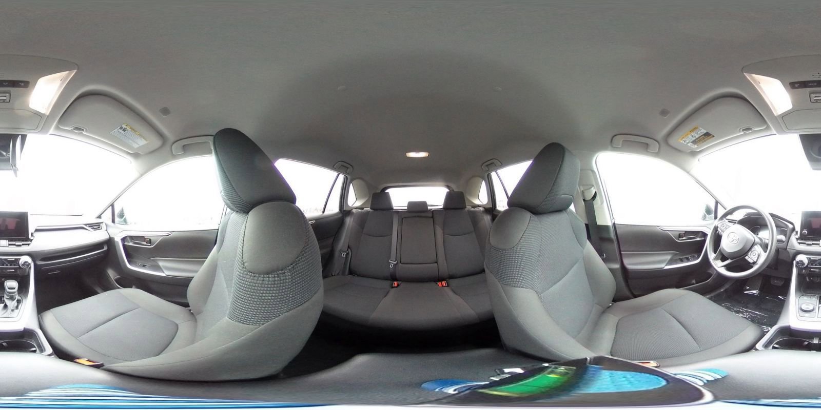 Used 2025 Toyota RAV4 LE image 41