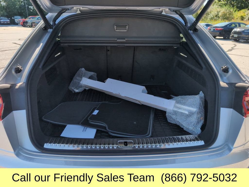 Used 2022 Audi Q8 Premium Plus AWD/4WD image 26